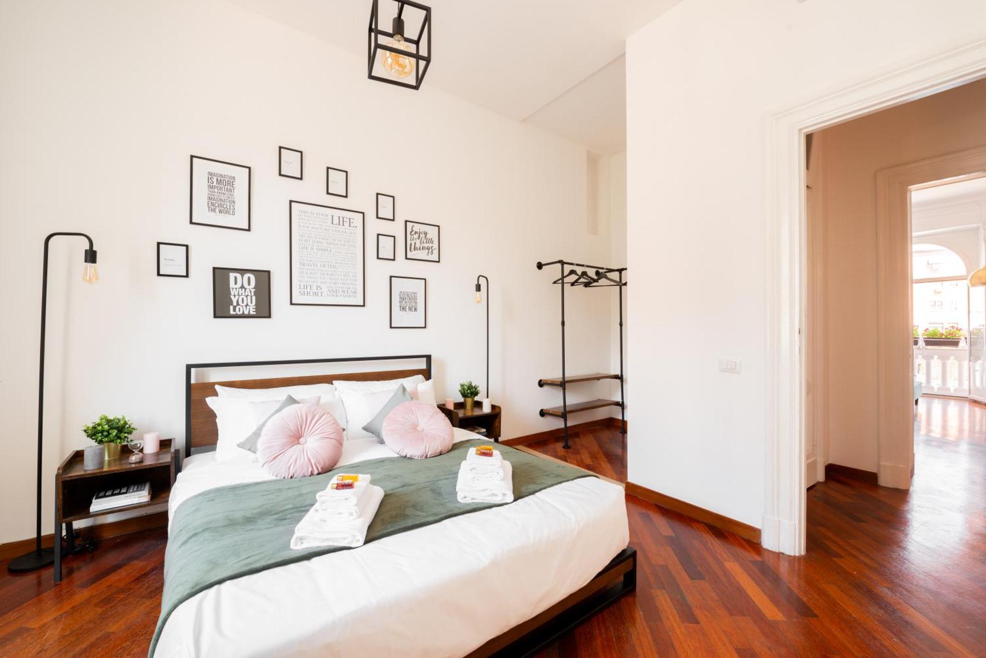 Piacentino Homes San Giovanni Apartment Рим Экстерьер фото